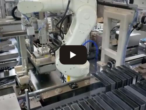 Automatic production line for industrial robots