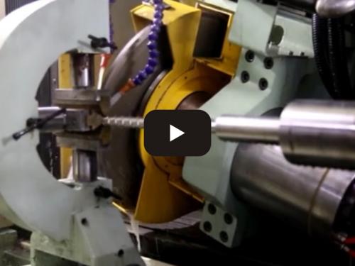 Injection molding machine screw processing