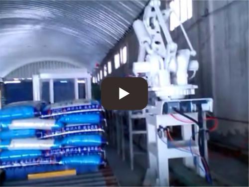 Robot palletizing production line
