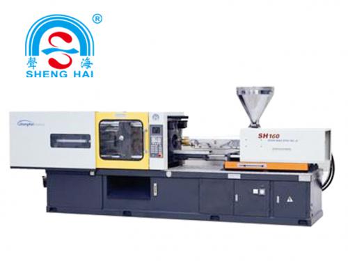 Variable pump injection molding machine